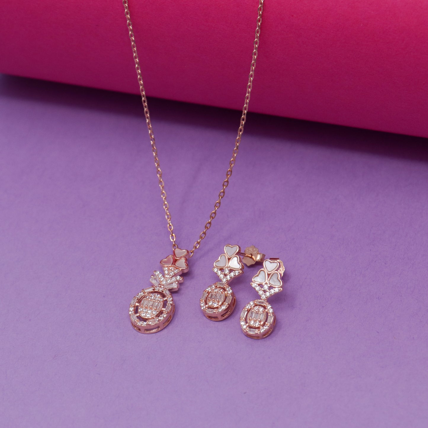 TIMELESS TREASURE CHAIN NECKLACE WITH EARRING