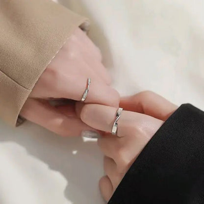 INFINITY BAND COUPLE RING