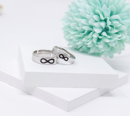 INFINITY BAND COUPLE RING