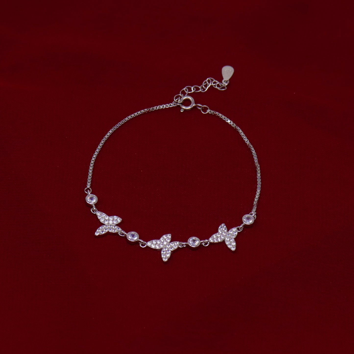 STYLISH TRIPLE BUTTERFLY BRACELET