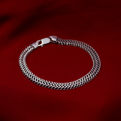 STYLISH RADIANCE  BRACELET