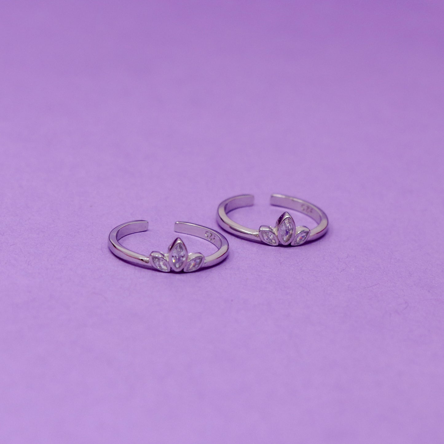 DREAMY WISHBONE TOE RING