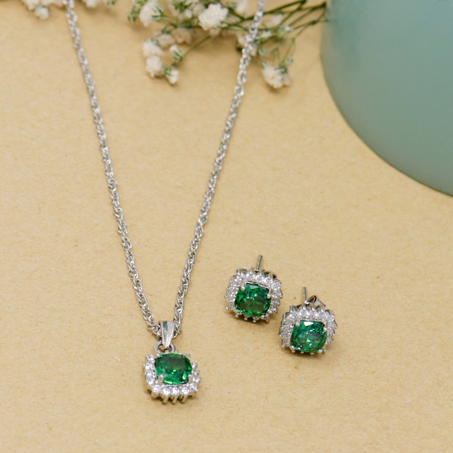 EMERALD SQUARE CHAIN NECKLACE WITH EARRING