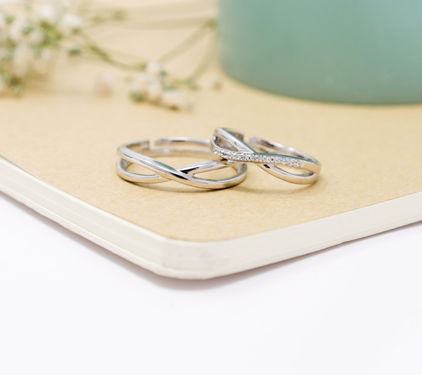 INFINITY BAND COUPLE RING