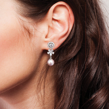 ELEGANCE DROP BEAUTY WITH PEARL EARRING